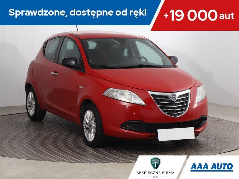 Lancia Ypsilon
