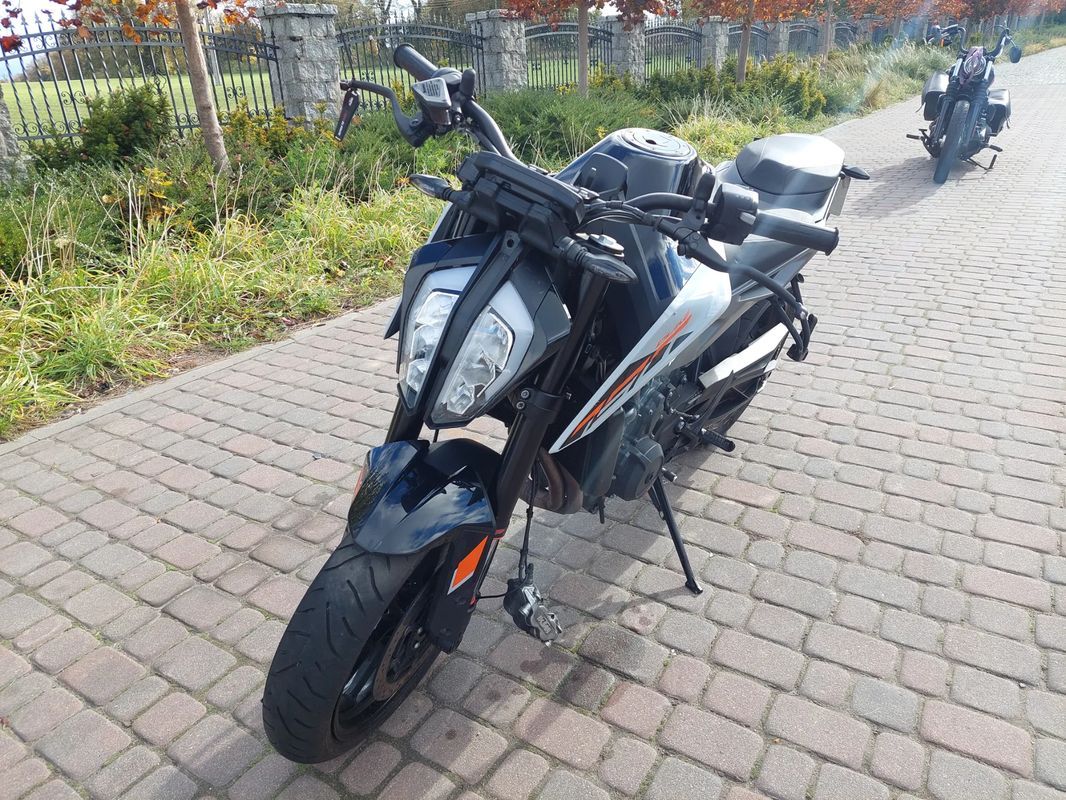 KTM Duke
