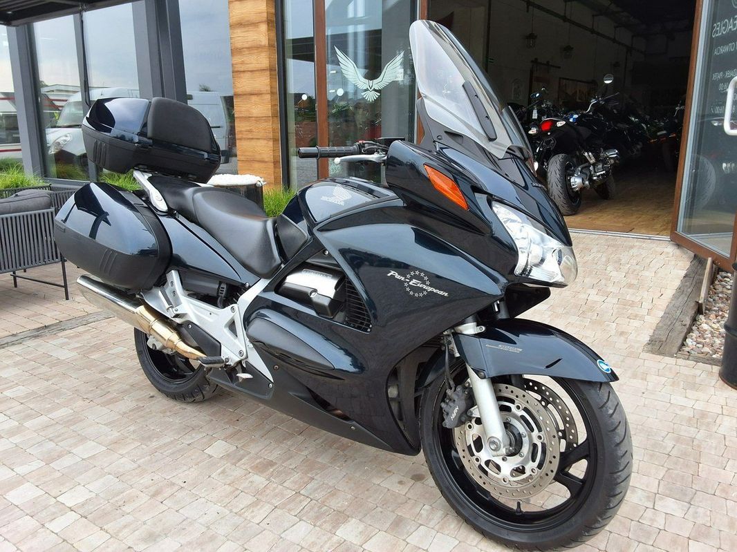 Honda ST
