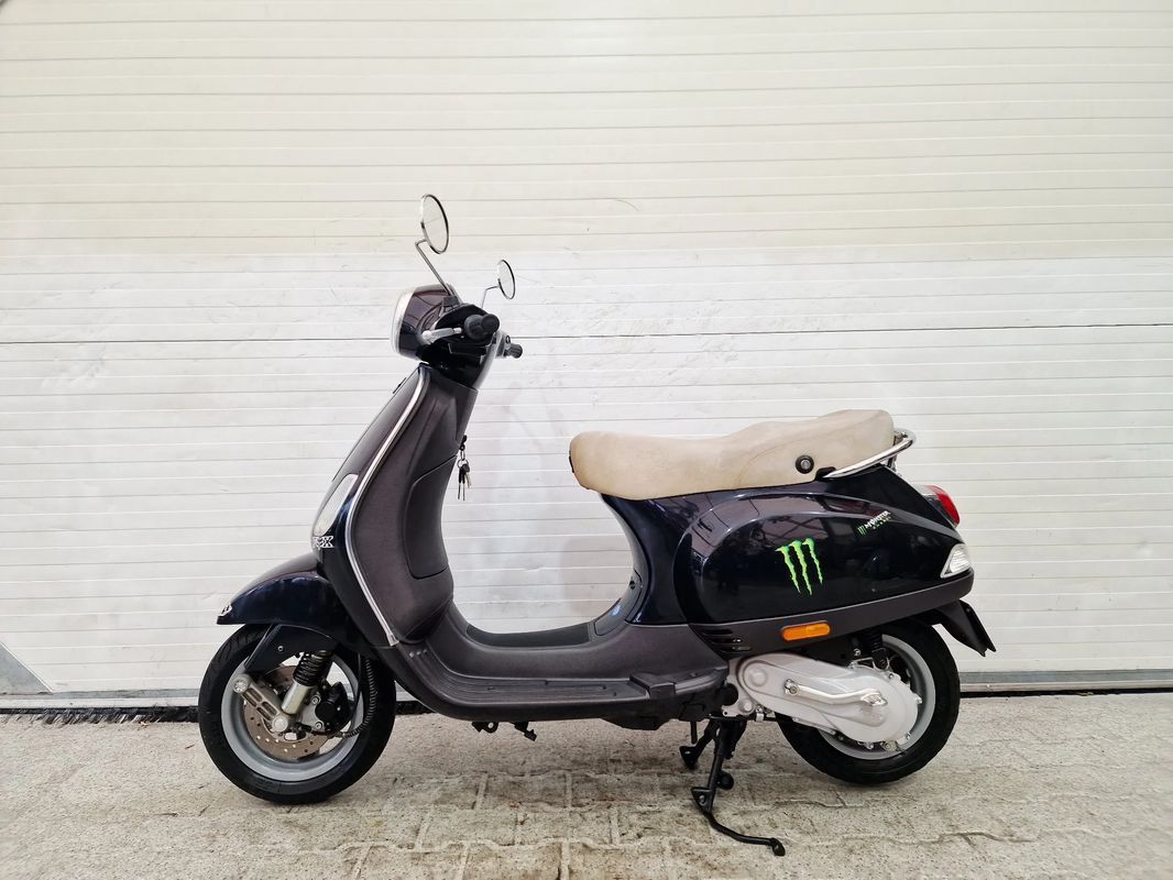 Piaggio Vespa