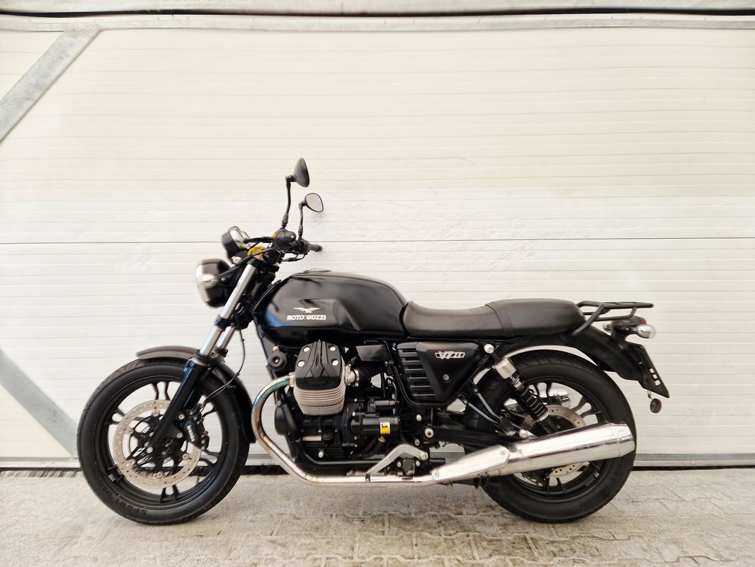 Moto Guzzi V7