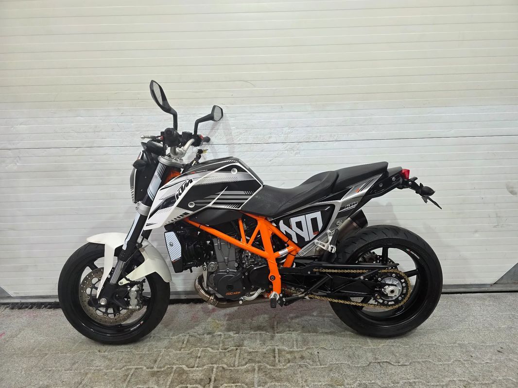 KTM Duke