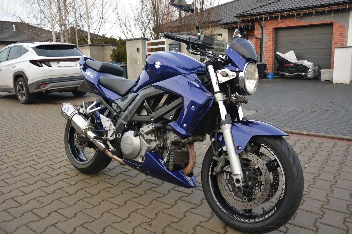 Suzuki SV