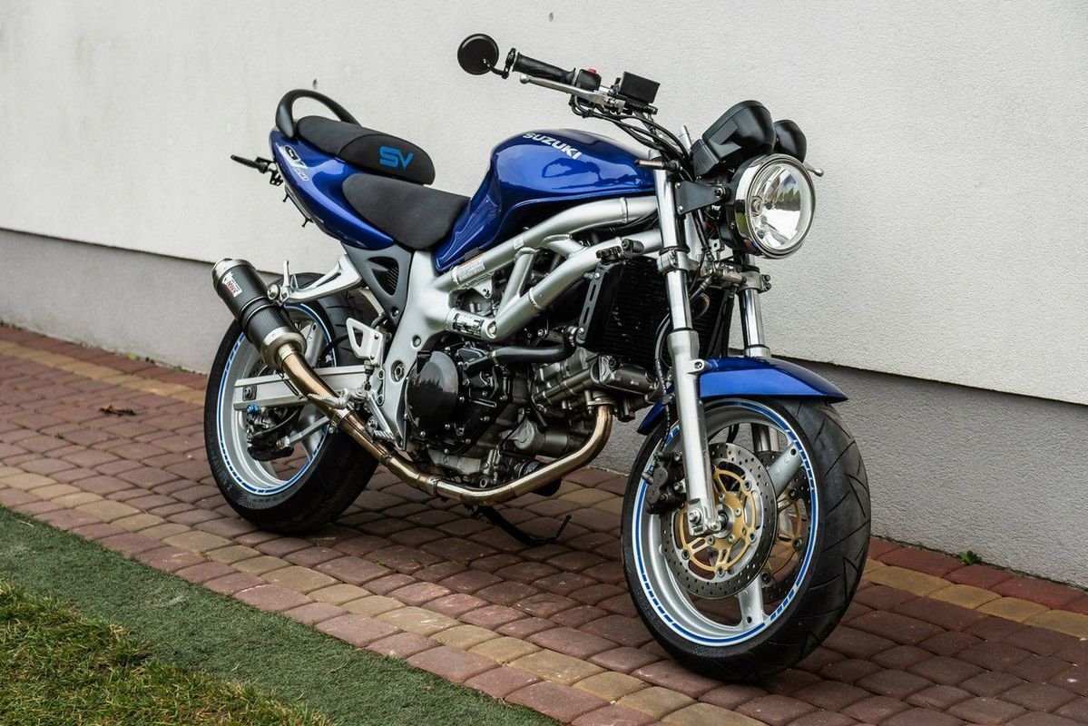 Suzuki SV