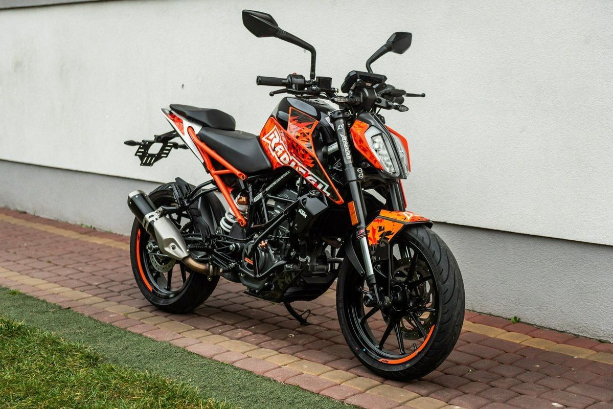 KTM Duke