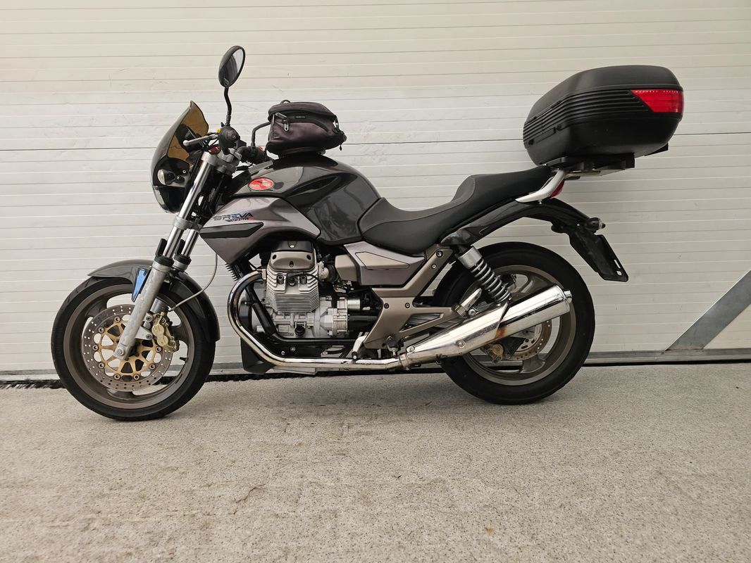 Moto Guzzi Breva