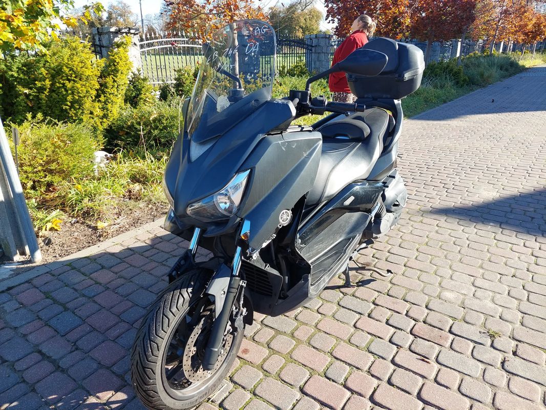 Yamaha X-max