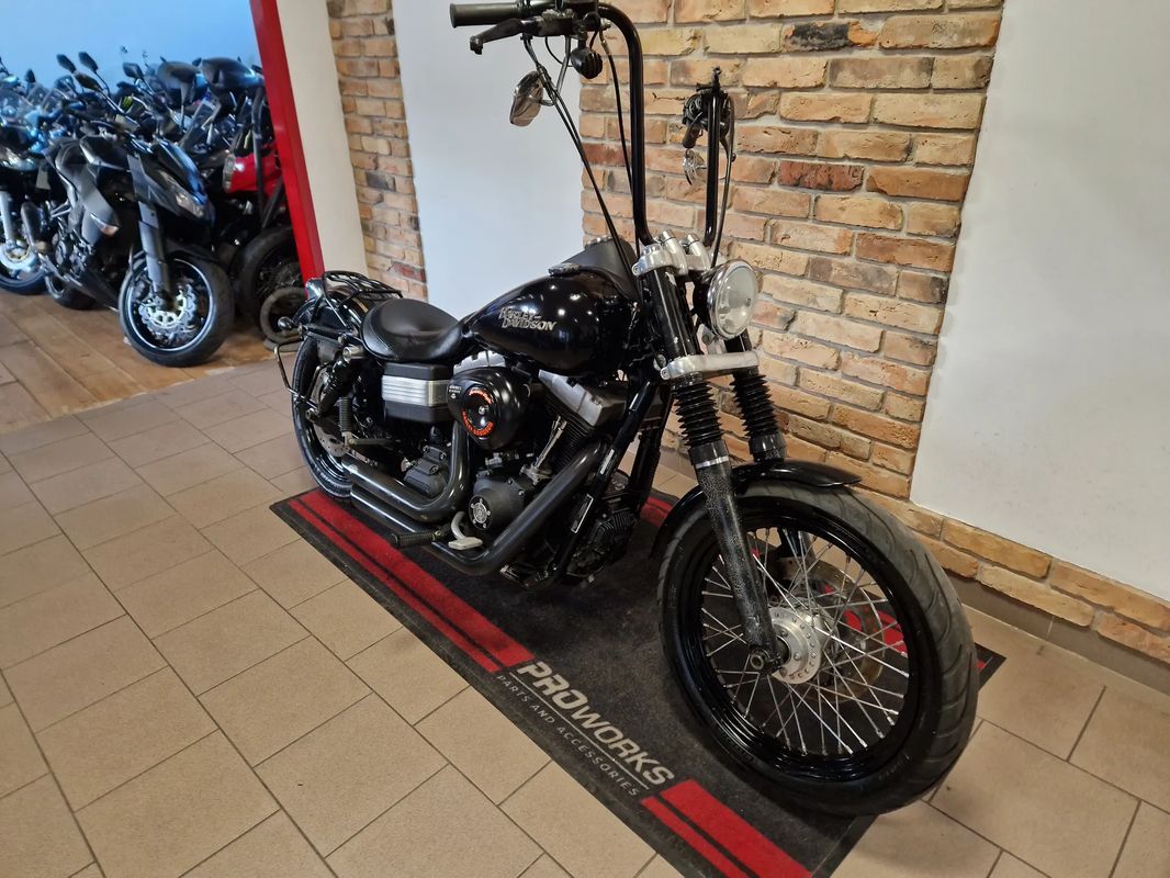 Harley-Davidson Dyna Street Bob
