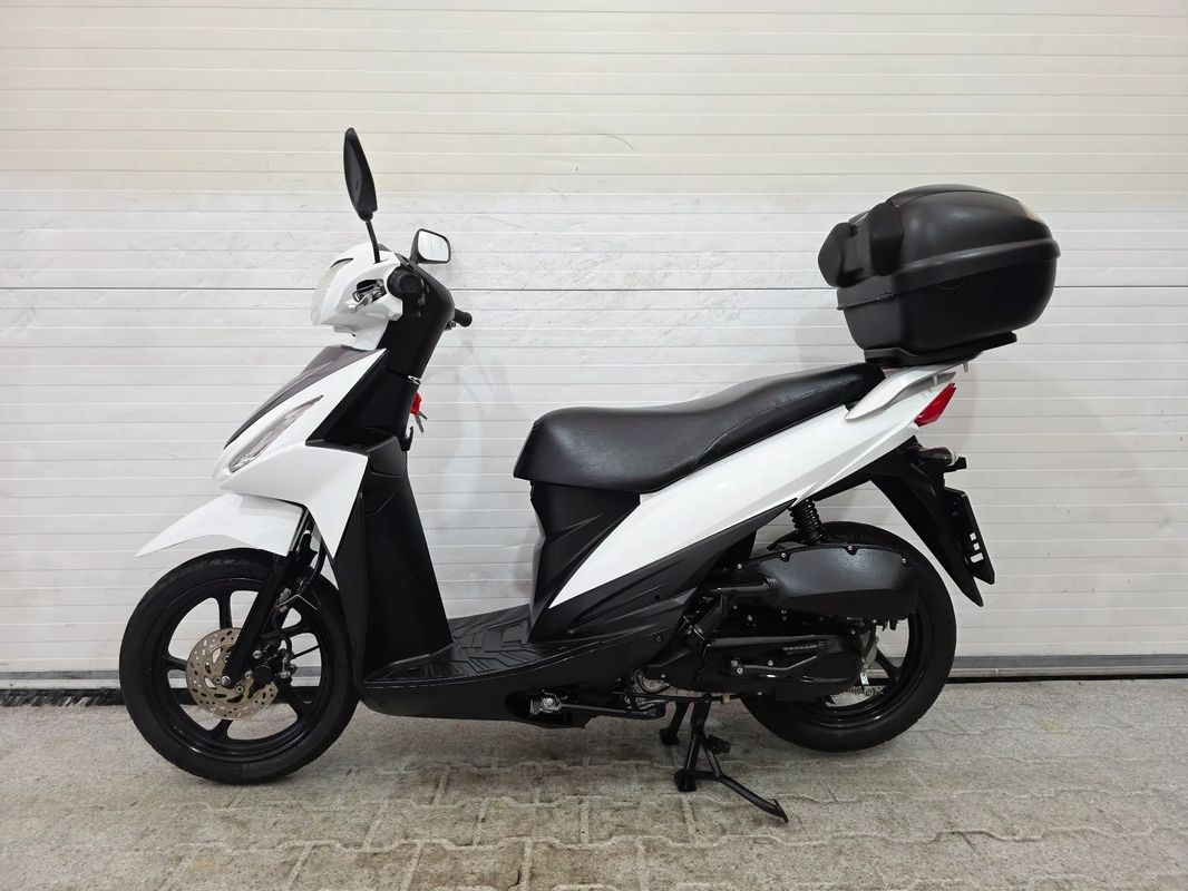 Suzuki Address