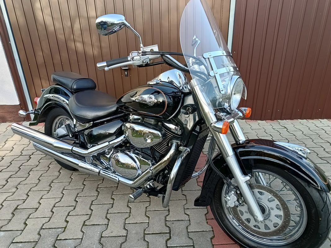 Suzuki VL 800 Volusia