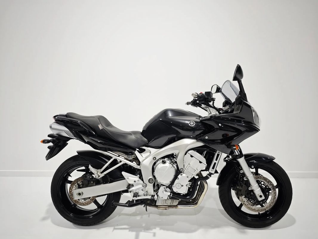 Yamaha FZ