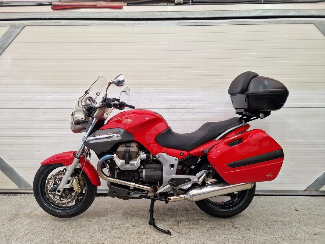 Moto Guzzi Breva