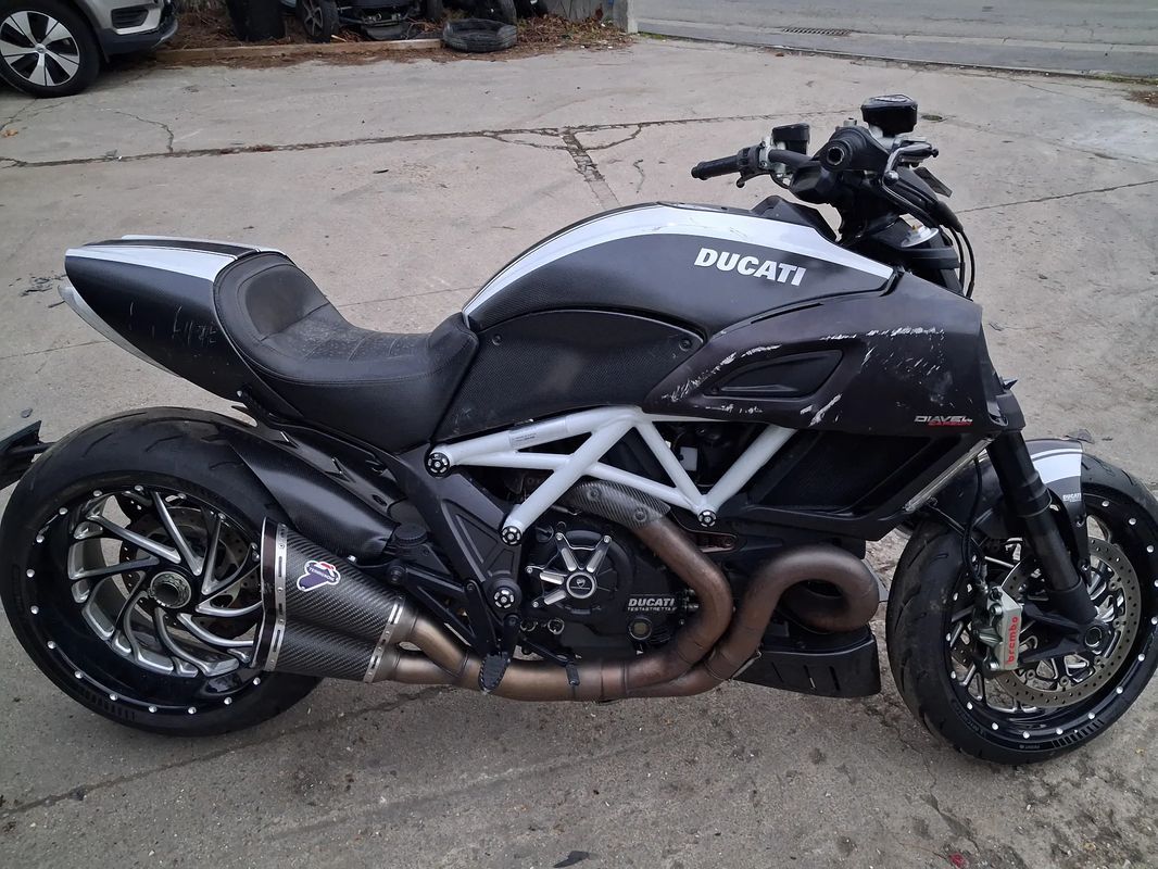 Ducati Streetfighter V4