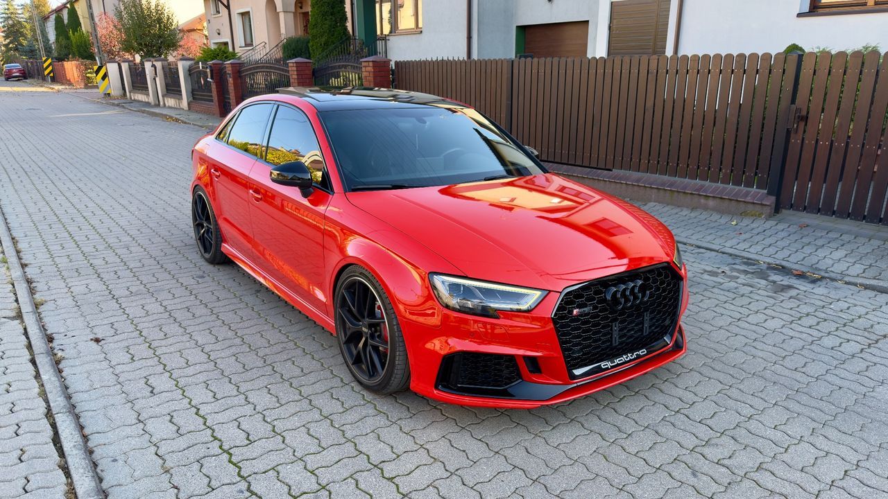 Audi RS3 Limousine