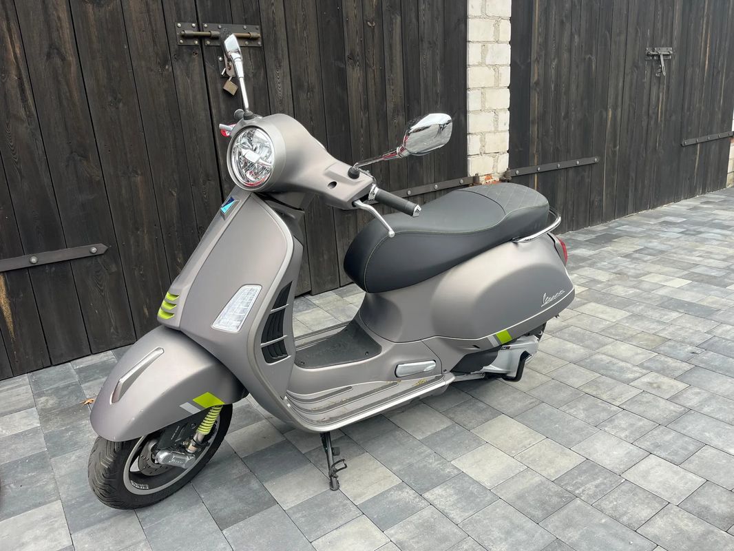 Vespa GTS