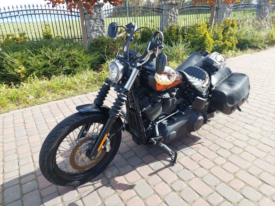 Harley-Davidson Softail Street Bob