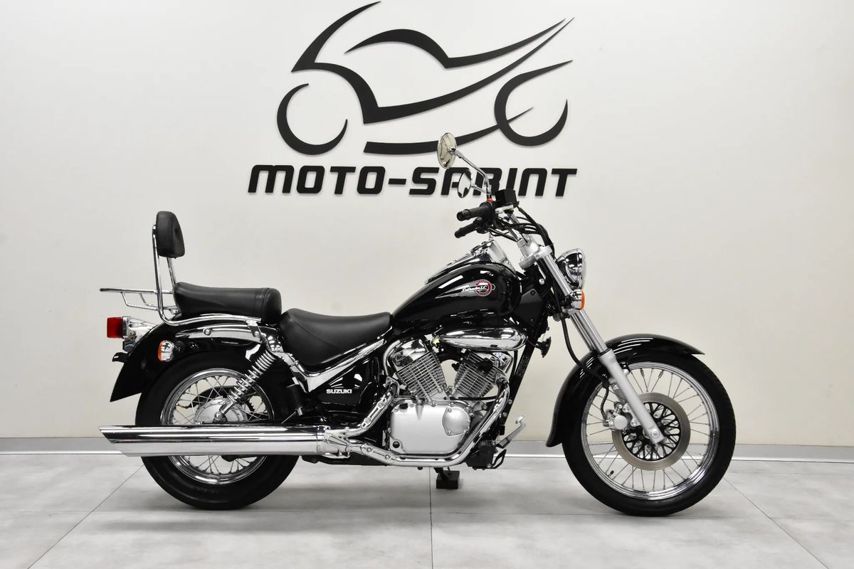 Suzuki Intruder