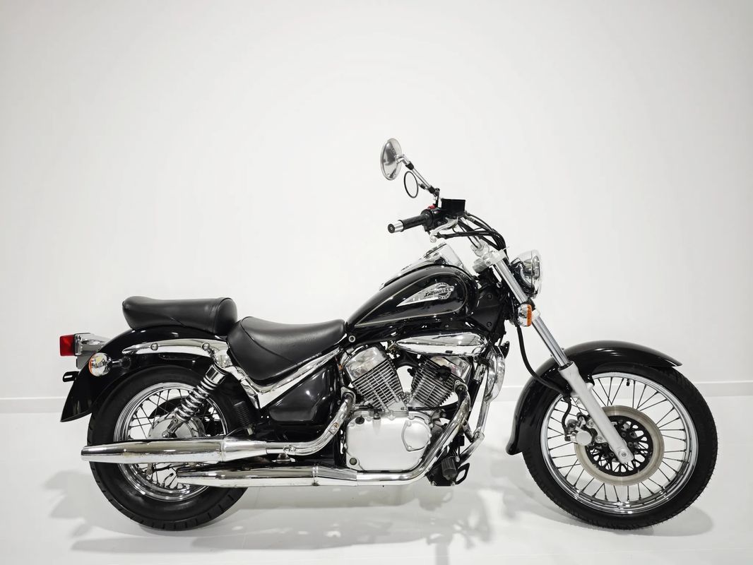 Suzuki Intruder