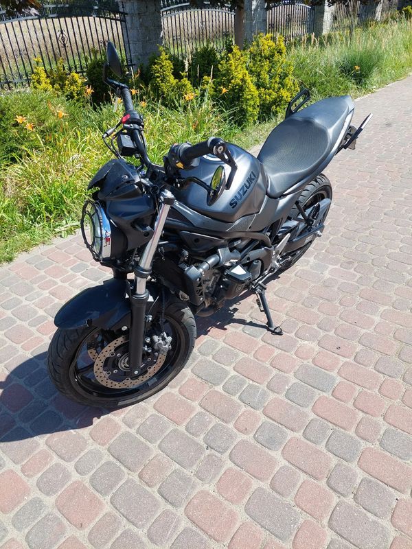Suzuki SV